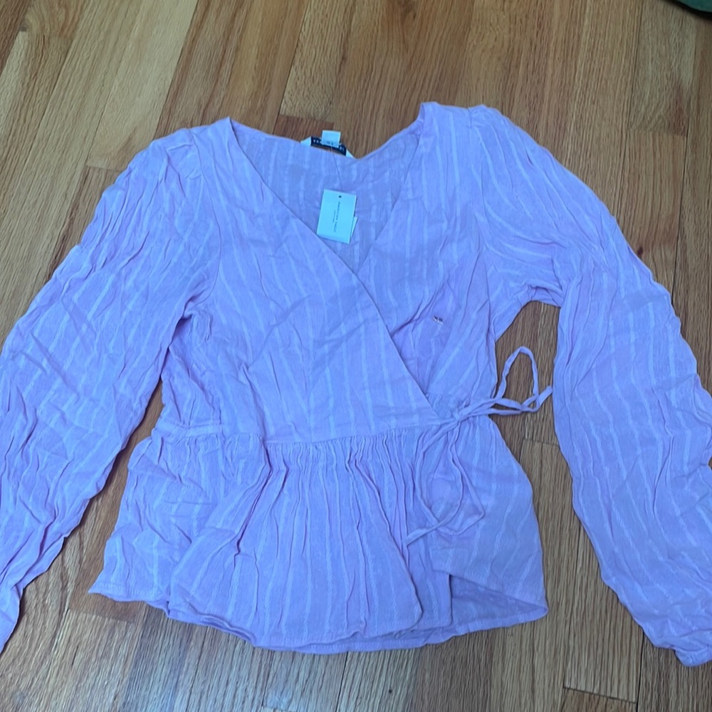 NWT American eagle wrap top light purple